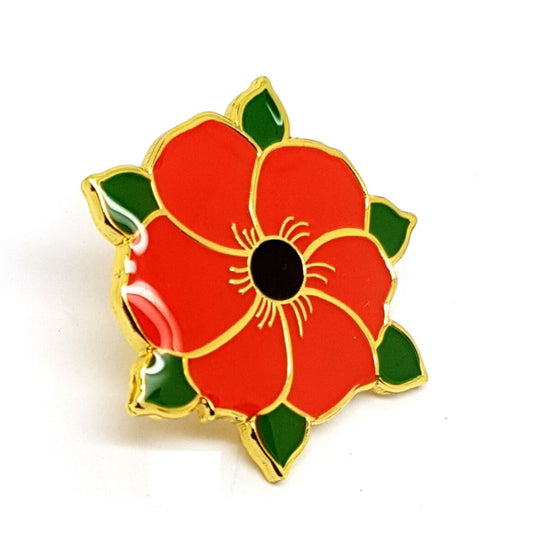 Beautiful 6 Petal Remembrance Pin Badge