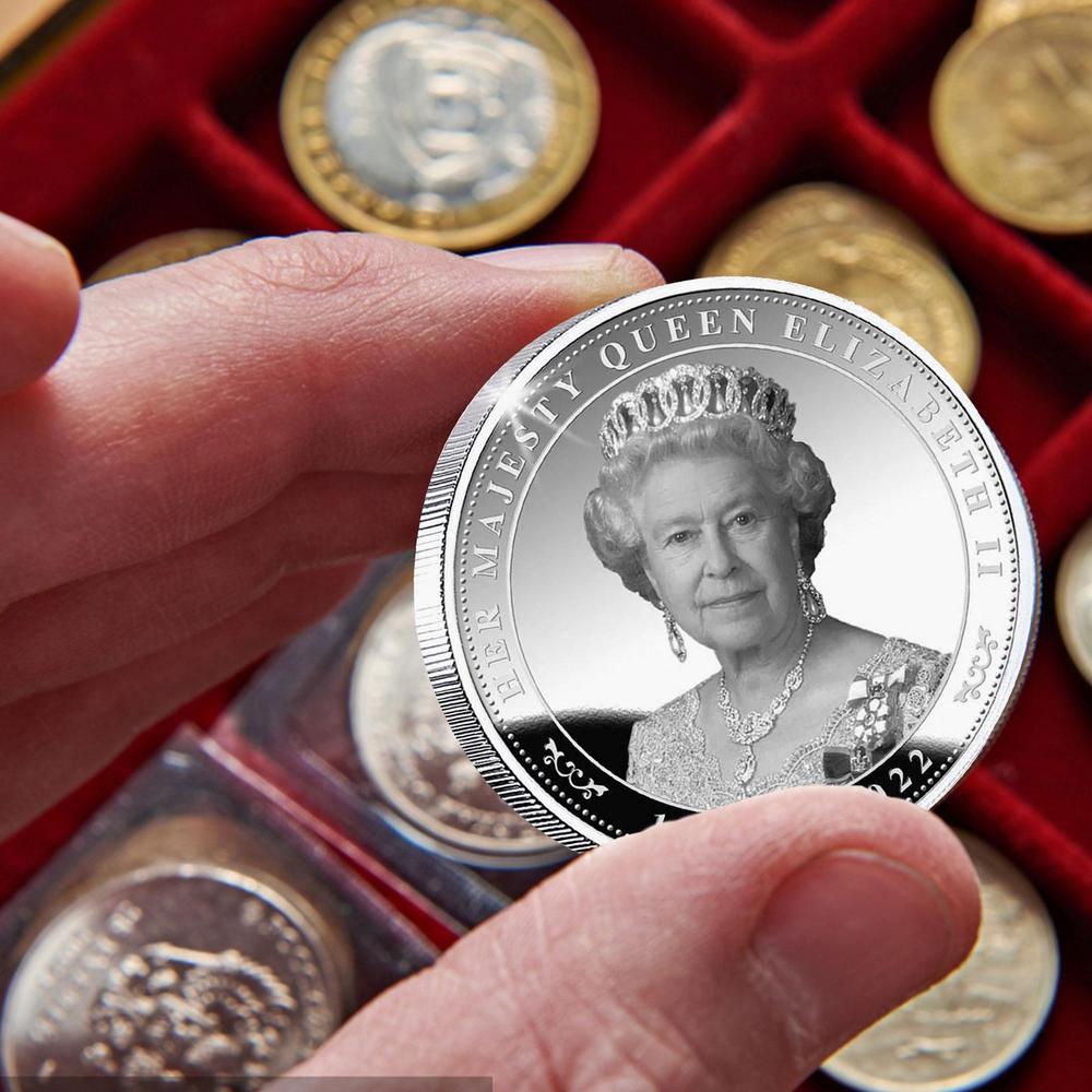 Queen Elizabeth II Memorial Coin 1926-2022