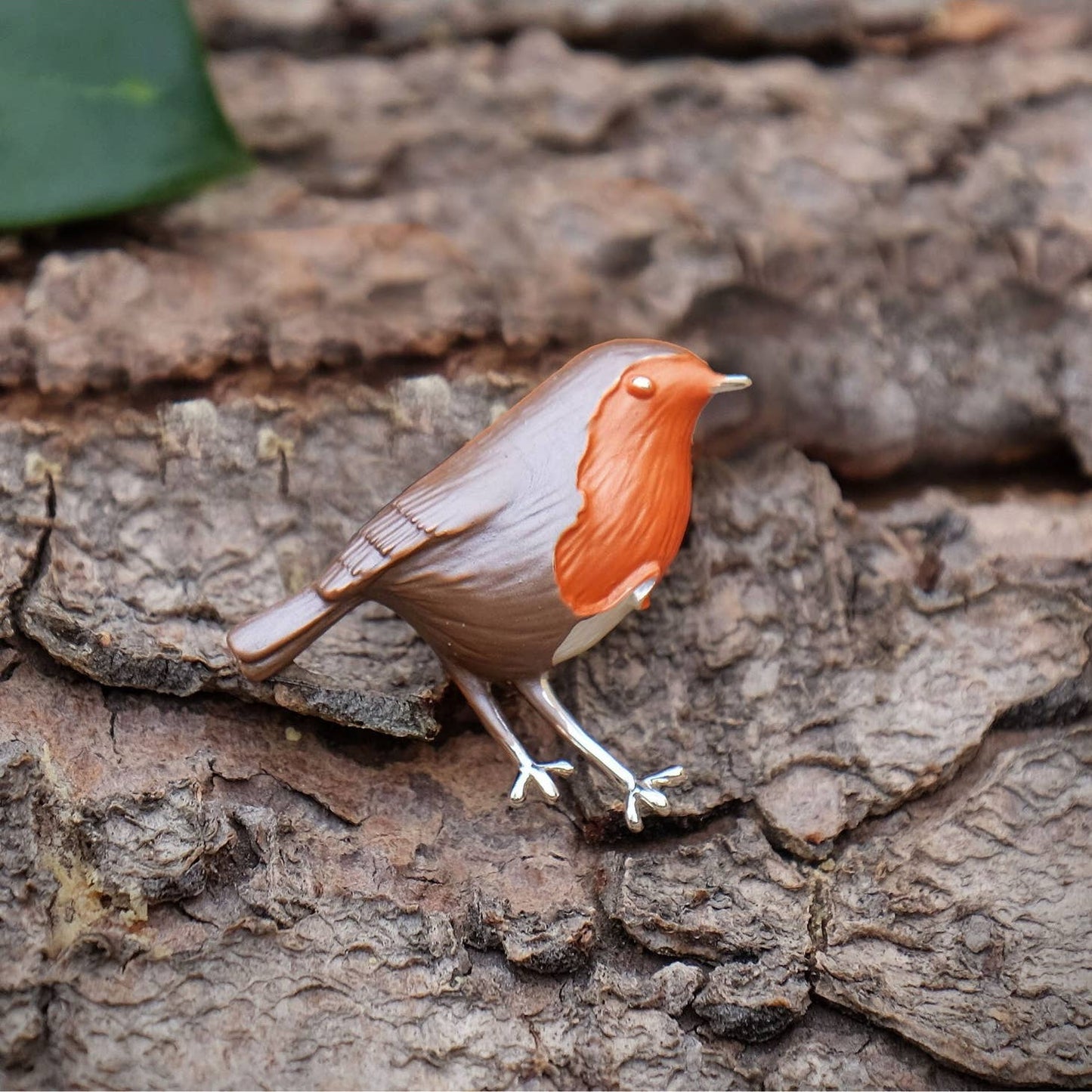 Robin Red Breast Enamelled Brooch